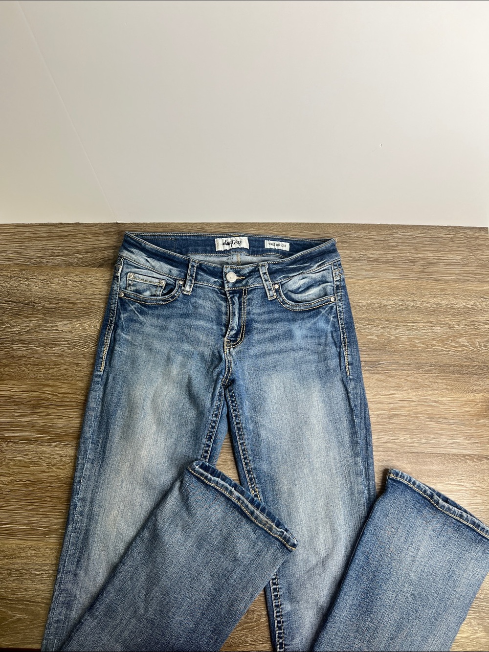 Daytrip Virgo Bootcut Jeans Women’s Size 28 Long Medium Wash Stretch Denim